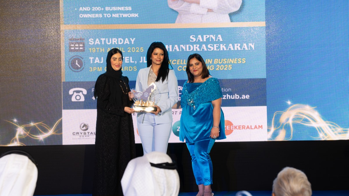 Sapna Chand receiving the Excellence in Business Coaching 2025 award